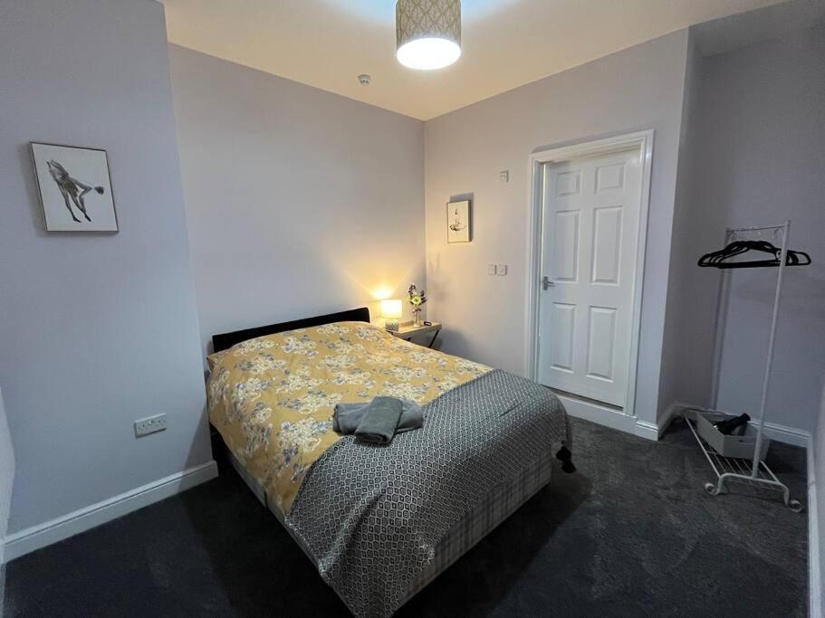 The Print Room, 1 Bedroom Ground Floor Apartment คาร์ลไอเอิล ภายนอก รูปภาพ